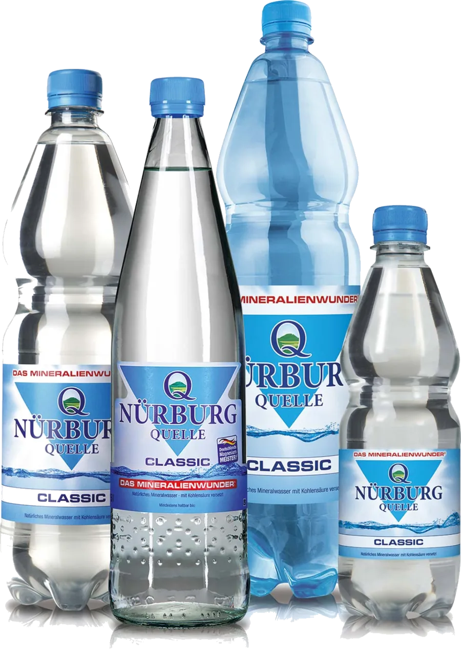 Nürburg Quelle Classic in der Glas-Mehrwegflasche und in 3 PET-Größen nebeneinander